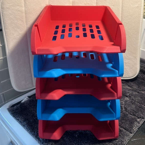SALE!! 5 paper organizers stackable tray.  2 - Picture 2 of 7